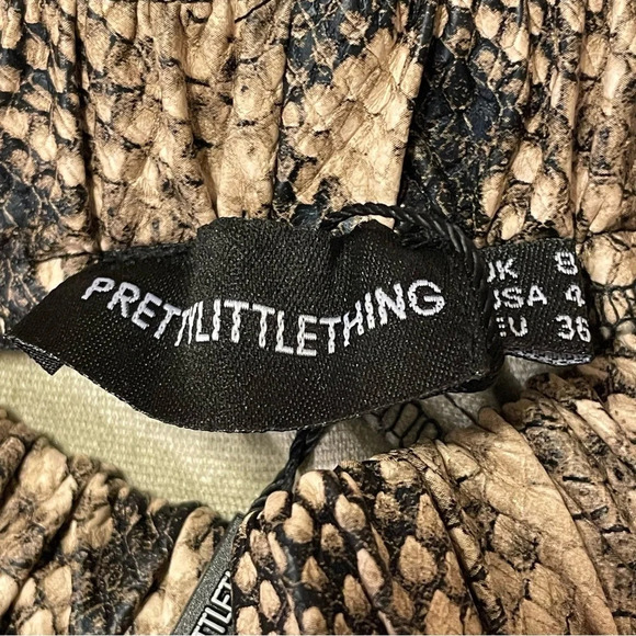 PRETTYLITTLETHING Snake Print Pocket Detail Cargo Pants in Taupe - Picture 8 of 11